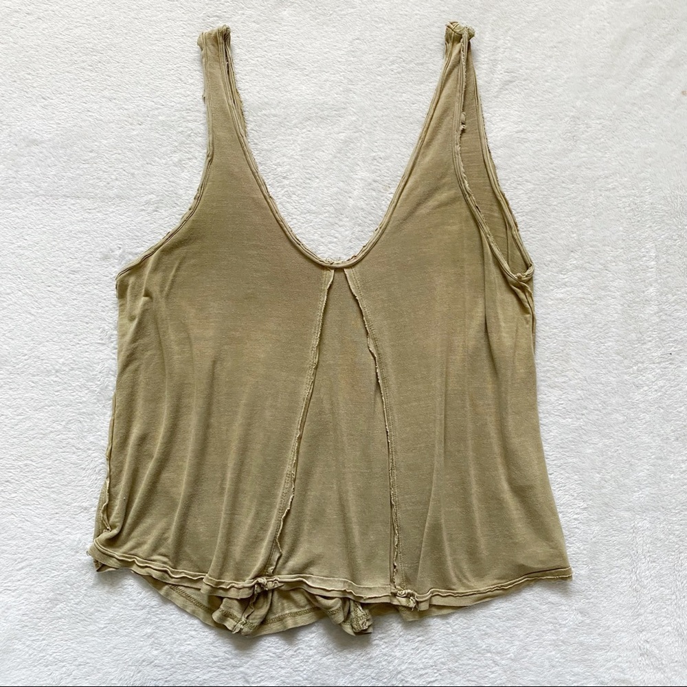 Free People We The Free dusty green raw hem tank top size small